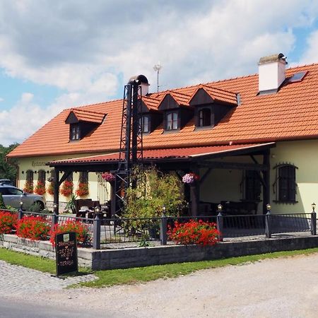 Restaurace A Pension Chalupa Hlásná Třebaň Zewnętrze zdjęcie