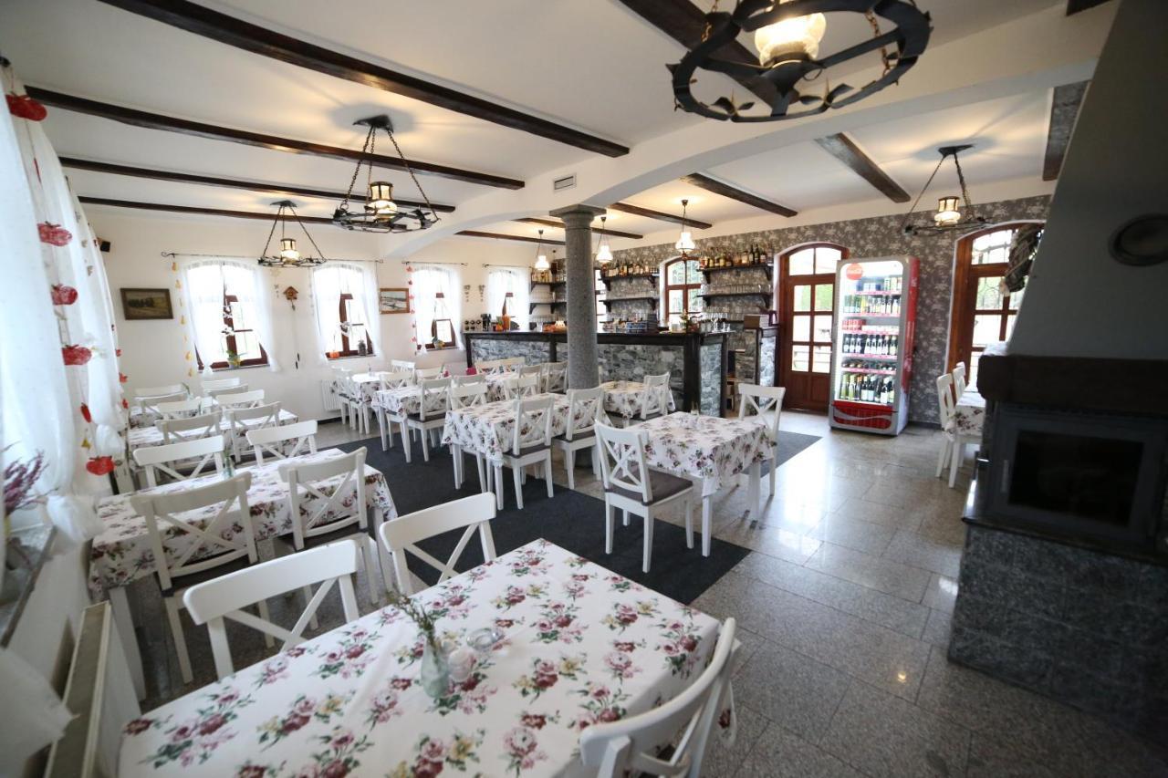 Restaurace A Pension Chalupa Hlásná Třebaň Zewnętrze zdjęcie
