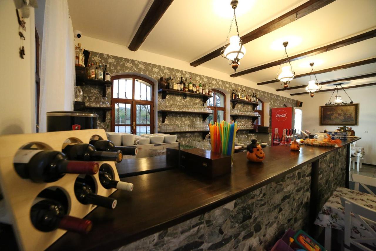 Restaurace A Pension Chalupa Hlásná Třebaň Zewnętrze zdjęcie